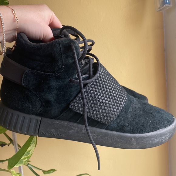 adidas Other - Adidas Tubular Invader Strap Black Sneakers 9.5